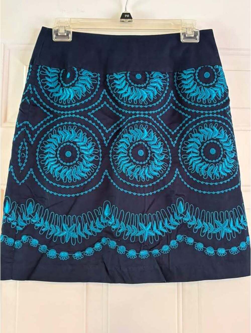 Liz Claiborne Navy Blue Embroidered Skirt Size 4